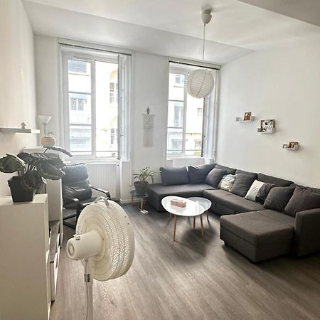 Solo Lägenhet Lyon Exteriör bild